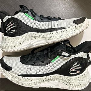 Under Armour Curry 3Z7 Basketball Shoes Adult
